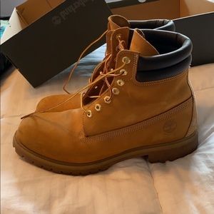 Men’s Barely Worn Timberlands